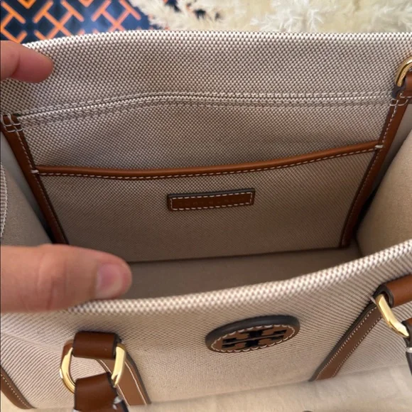 Tory Burch blake canvas Tan and Cream tote bag with brown strap - Picture 5 of 9